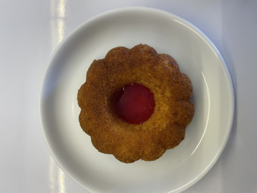Jam cake