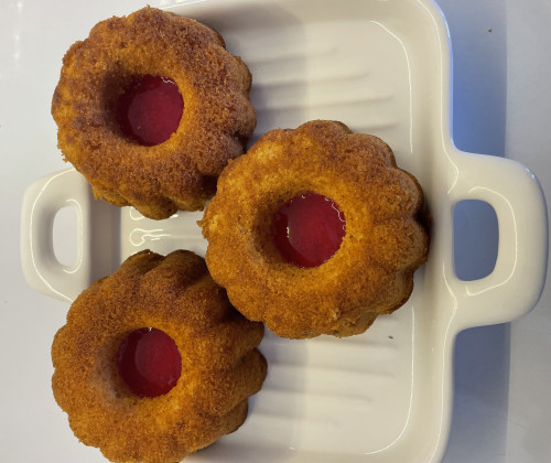 Jam cake